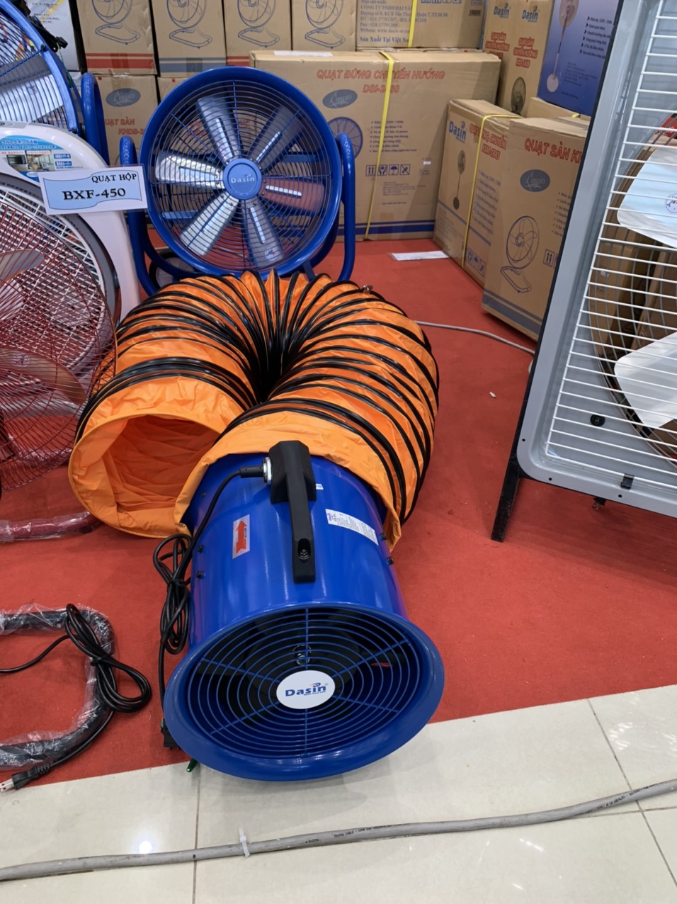 z2141584731279_df96588c7635a4dd9e4a3b5cf7c95732 Hệ thống quạt hút nối ống gió mềm Simili